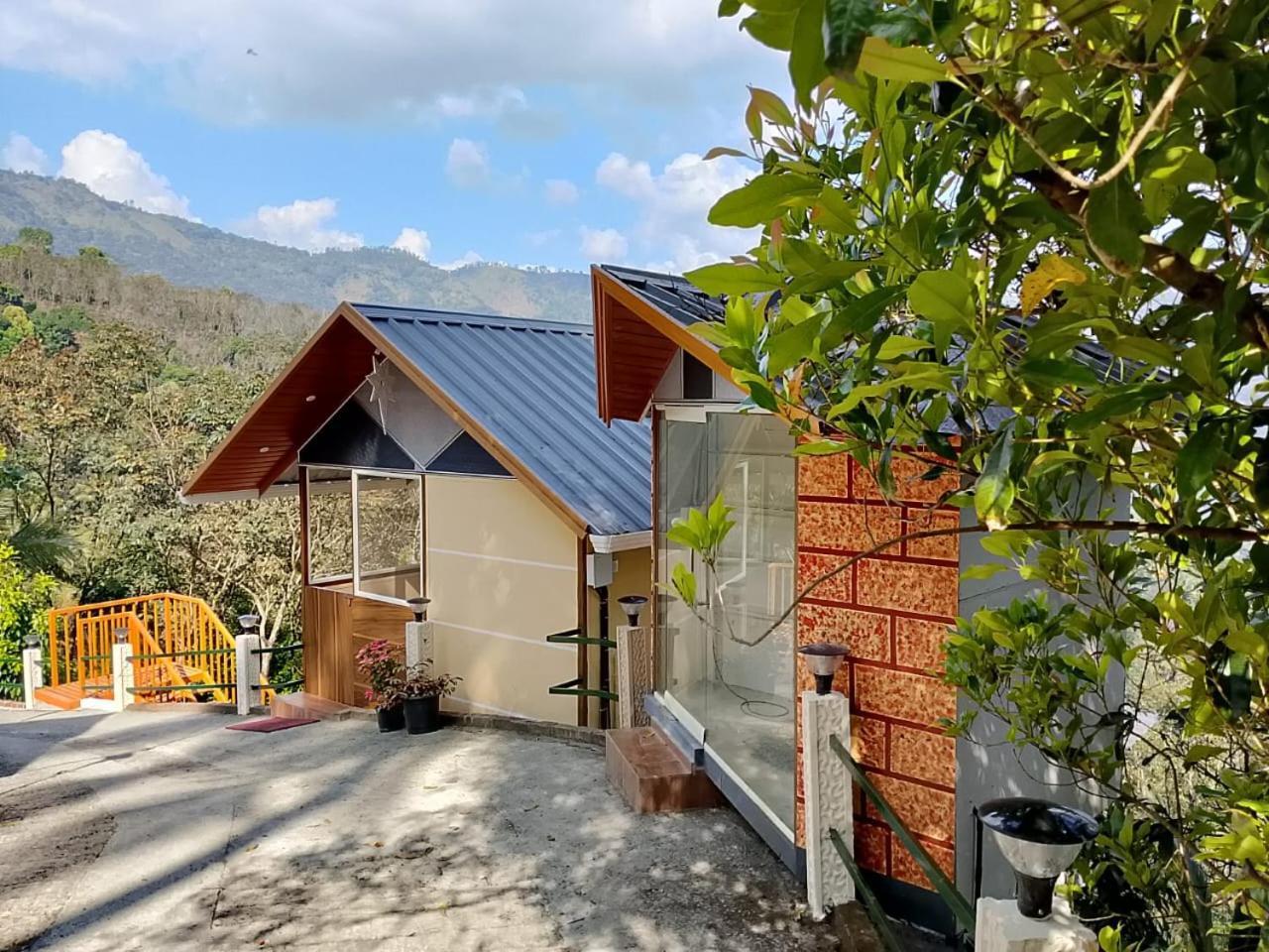 Cloudscape Homestay Pirmed Екстер'єр фото