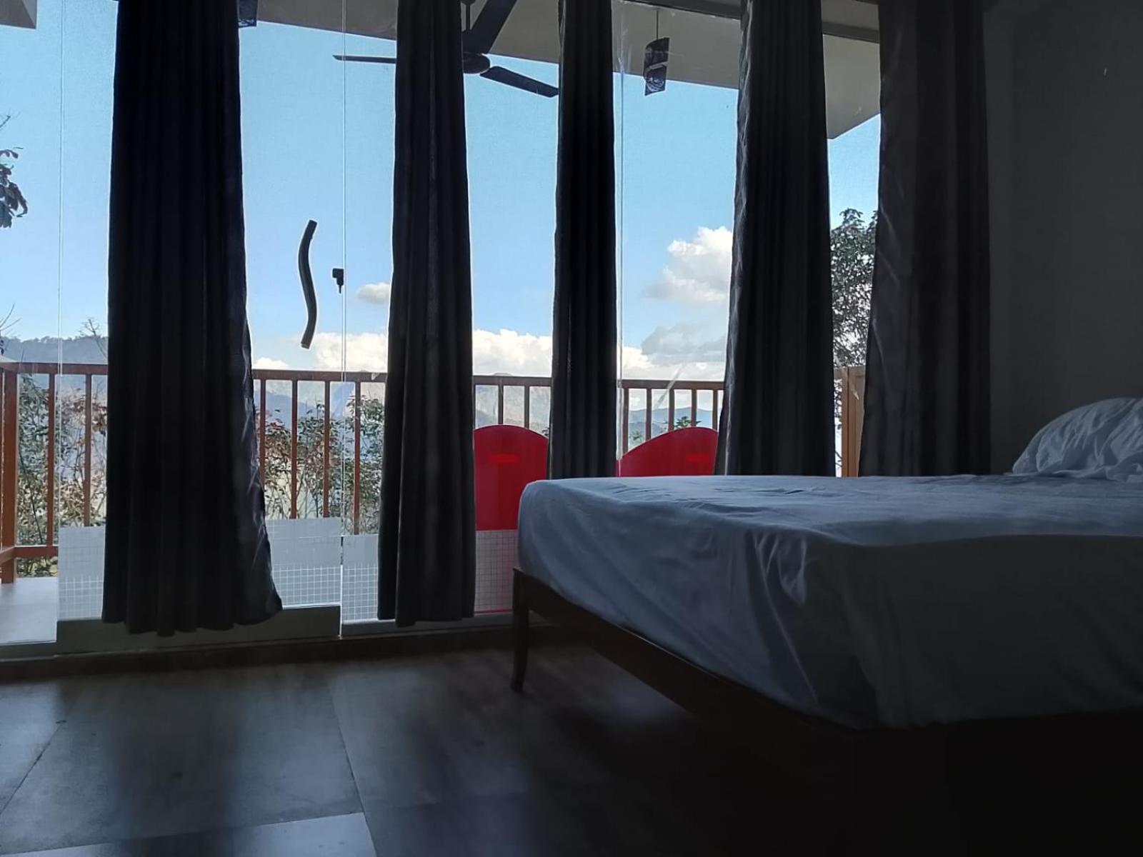 Cloudscape Homestay Pirmed Екстер'єр фото